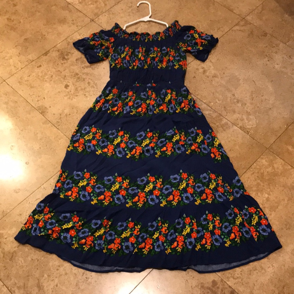 Off the shoulder maxi floral dress